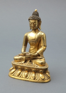 Budda Amitabha, Mongolia, XIX w., odlew z brązu, 17,5 x 11 x 7,5 cm, fot. G. Solecki, A. Piętak