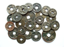 Skarb monet chińskich ze Świnoujścia, brąz, X-XX w., fot. M. Pawłowski